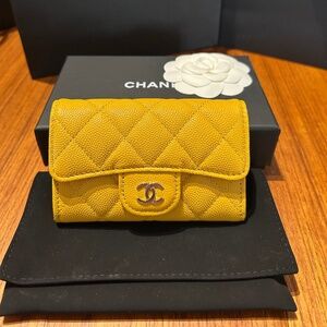 Chanel Classic Cardholder - Yellow with Light Gold Hardware